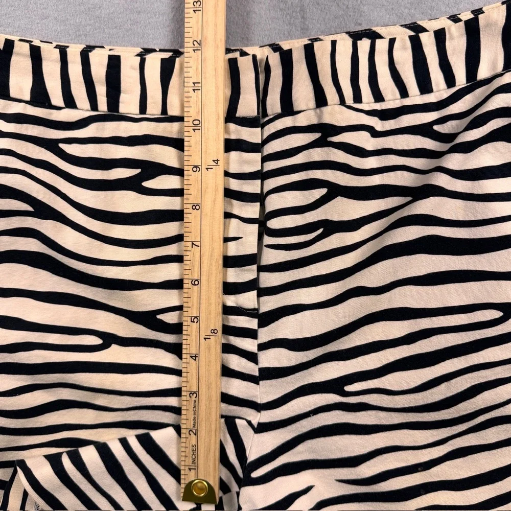 J McLaughlin Zebra Cotton Shorts Womens Size 12 Catalina Cloth - Picture 6 of 7